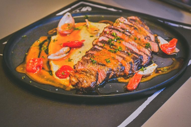 Salmon with indian sauce baked in the oven